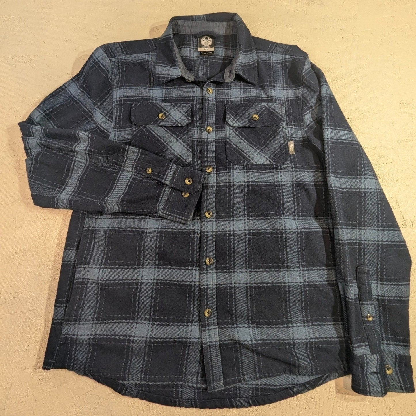 Colorado Clothing Blue Plaid Flannel Shirt – Men's M Long Sleeve Button-Up