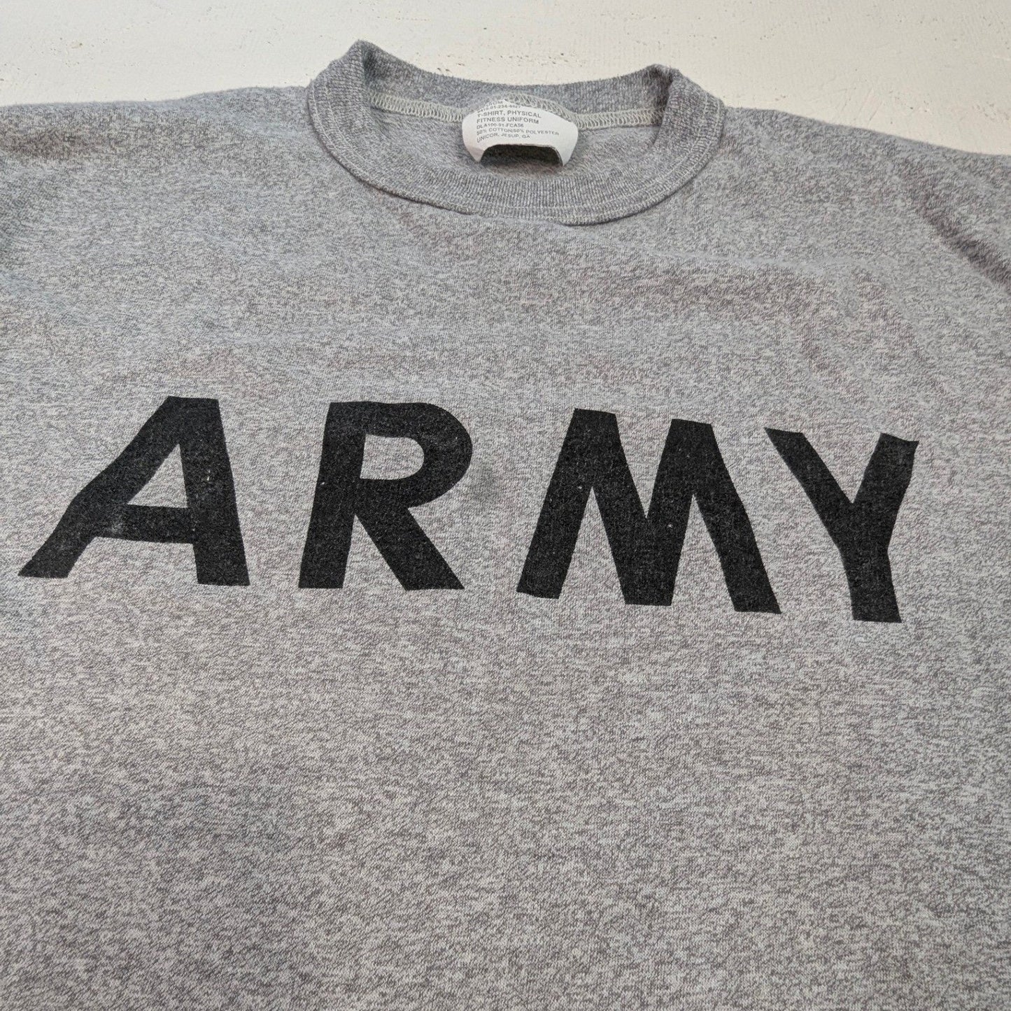 ARMY T Shirt Physical Fitness Uniform Mens Medium Gray Cotton Polyester